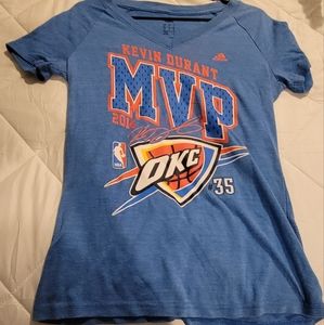 An old KD thunder shirt. It's a large, blue and Adidas for brand.